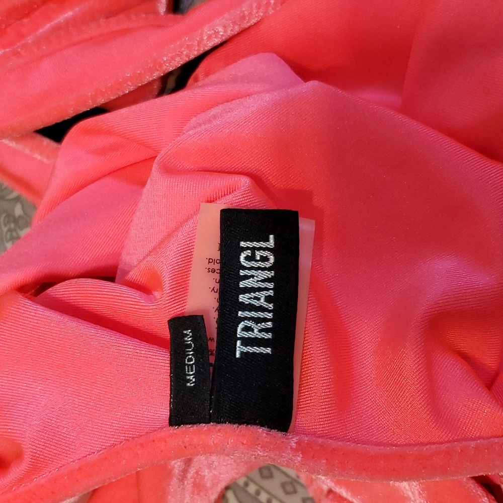 Triangl, Torri Dance Swimsuit - Picture 4 of 4